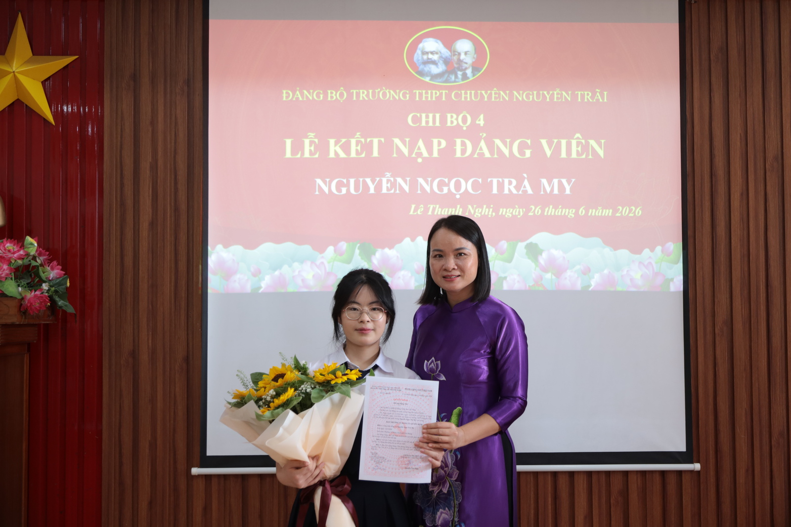 Đồng chí Nguyễn Ngọc Trà My – Chi đoàn 12 Sử.